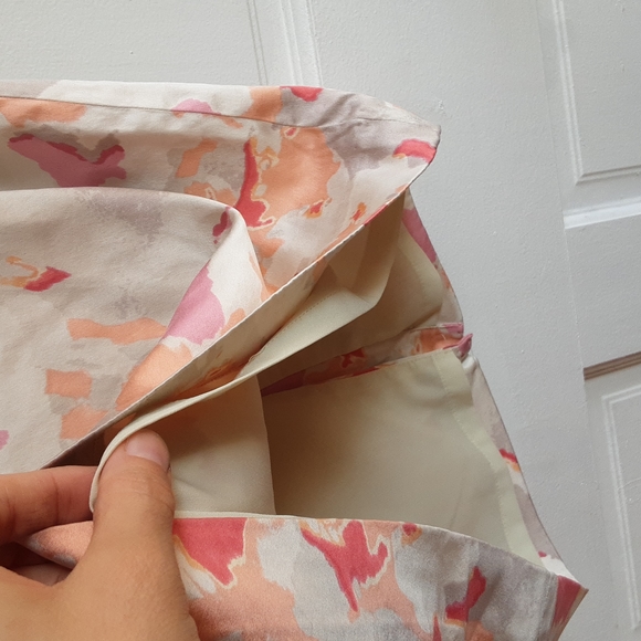 Ann Taylor Silk Skirt 10 Pencil Stretch Soft Red Pink Orange Colorful Lined - Picture 4 of 7